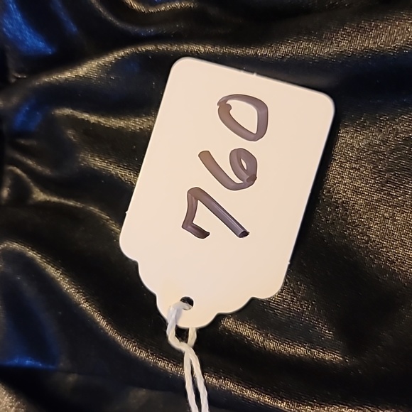 L & B wide leg shorts black faux leather szSm with ruffle - Picture 10 of 11